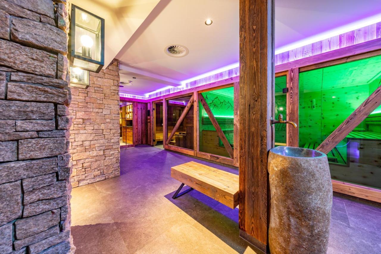 Hotel Rose Mayrhofen Exterior photo